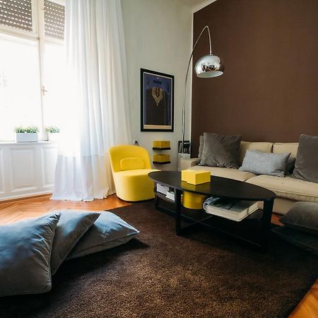 Valsabbion City Suite Pula Oda fotoğraf